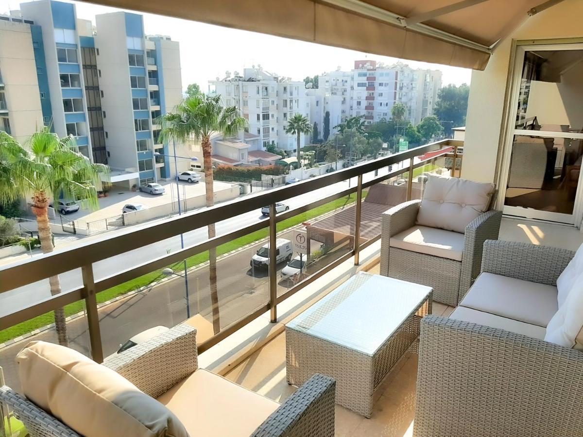Samson Sea Breeze, 3Bed Sleeps 6, Free Wifi Limassol Exterior foto