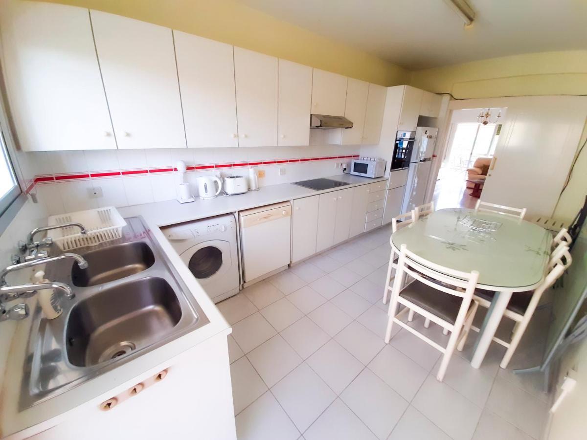 Samson Sea Breeze, 3Bed Sleeps 6, Free Wifi Limassol Exterior foto