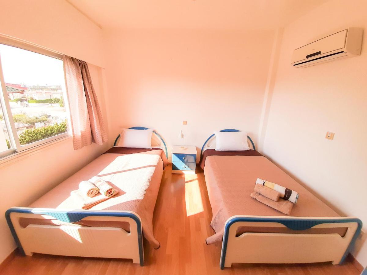 Samson Sea Breeze, 3Bed Sleeps 6, Free Wifi Limassol Exterior foto